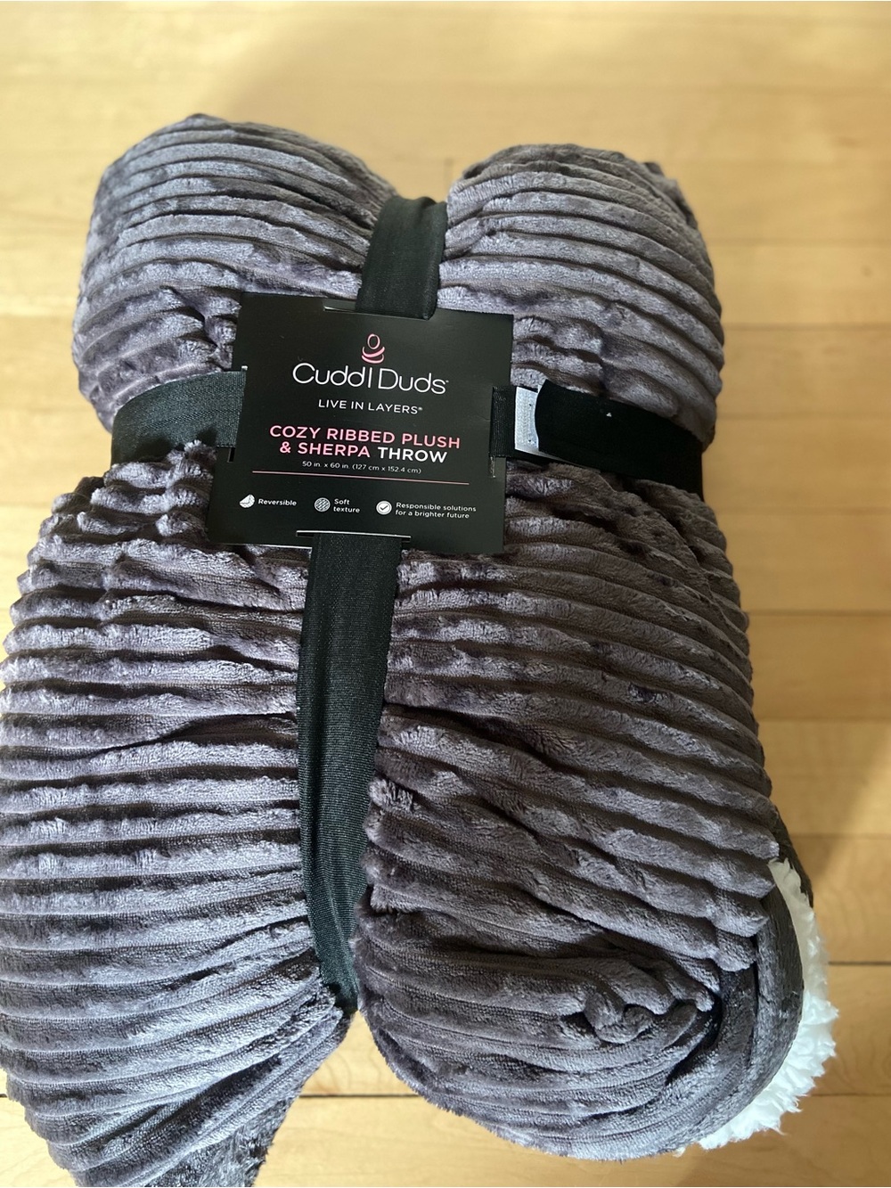 Cuddl Duds Cozy Ribbed Plush & Sherpa Throw blanket